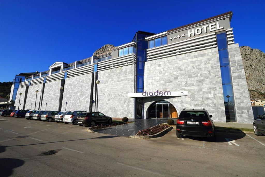 Hotel Diadem Omiš Buitenkant foto
